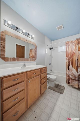 2030 Benton Street, Lincoln, NE 68521