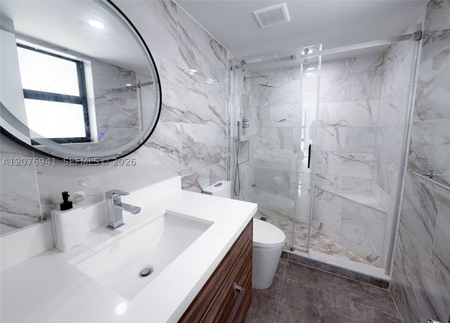 1800 Collins Ave 3H, Miami Beach, FL 33139