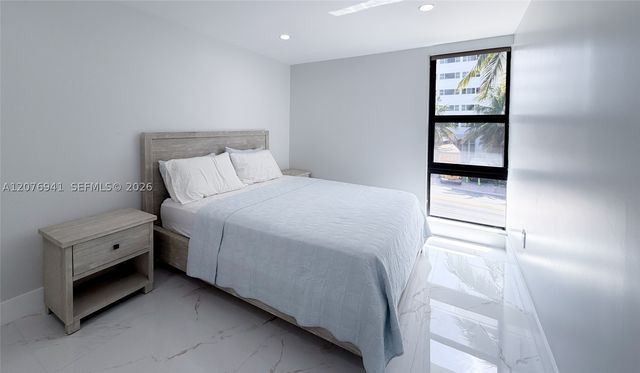 1800 Collins Ave 3H, Miami Beach, FL 33139