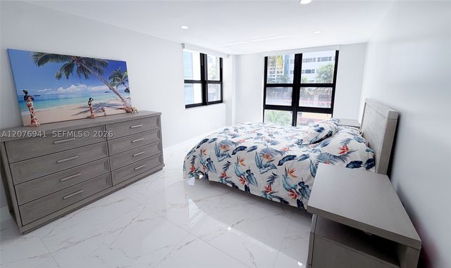 1800 Collins Ave 3H, Miami Beach, FL 33139