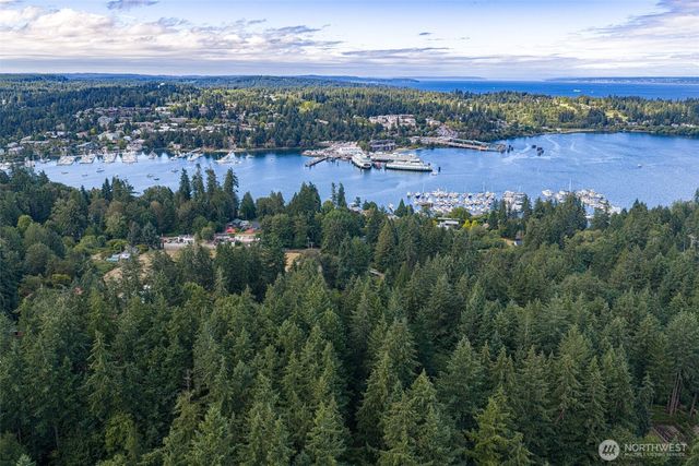 5320 New Sweden Avenue NE, Bainbridge Island, WA 98110
