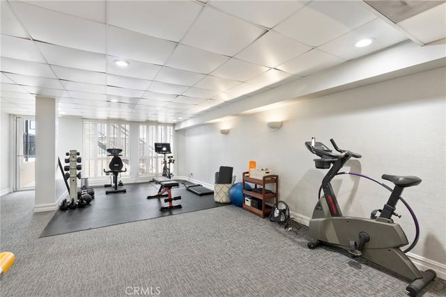 906 N Doheny 303, West Hollywood, CA 90069