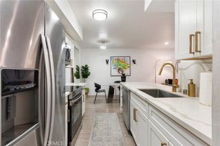 906 N Doheny 303, West Hollywood, CA 90069