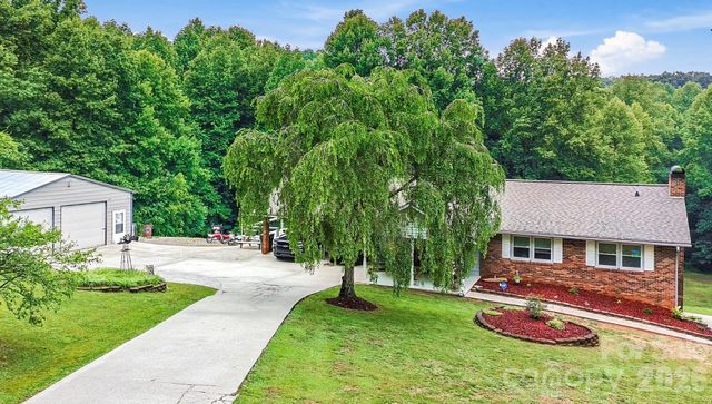 303 Alexander Drive, North Wilkesboro, NC 28659
