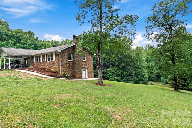 303 Alexander Drive, North Wilkesboro, NC 28659