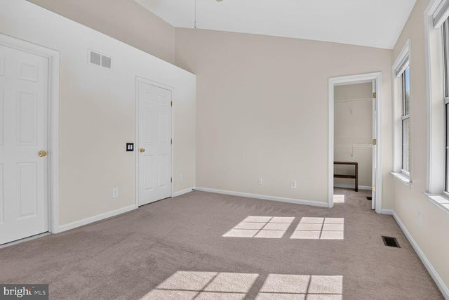 47720 SANDBANK SQ, Sterling, VA 20165