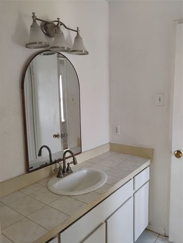 2789 Rollingdale Lane, Farmers Branch, TX 75234