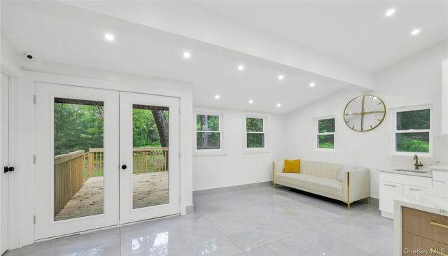 6322 State Route 42, Woodbourne, NY 12788