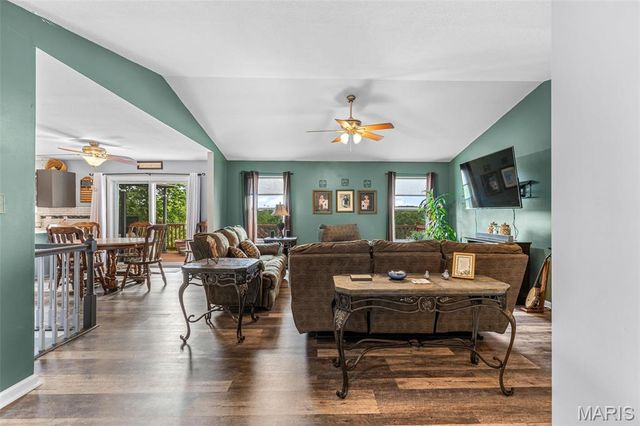 1553 Scenic Drive, Herculaneum, MO 63048