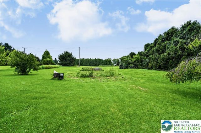 6970 Silver Crest Road, East Allen Twp, PA 18064