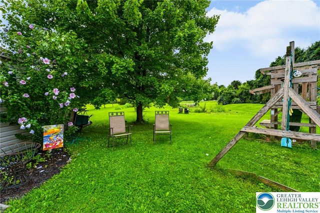 6970 Silver Crest Road, East Allen Twp, PA 18064