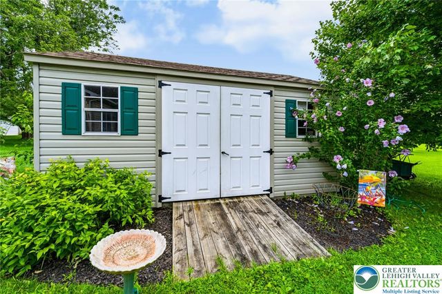 6970 Silver Crest Road, East Allen Twp, PA 18064