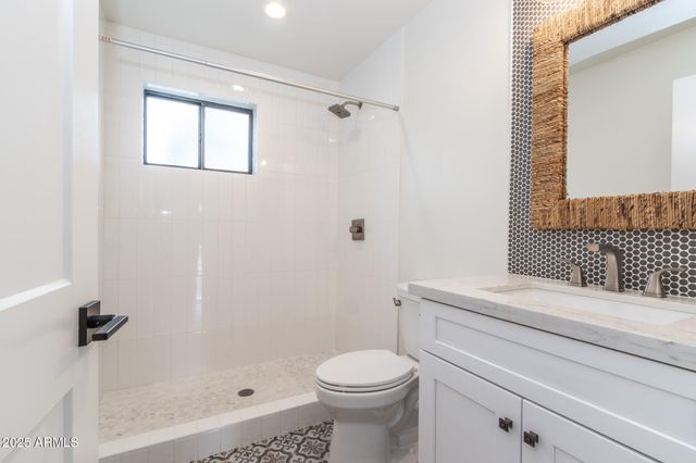 1327 W GLENDALE Avenue, Phoenix, AZ 85021