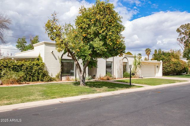 1327 W GLENDALE Avenue, Phoenix, AZ 85021