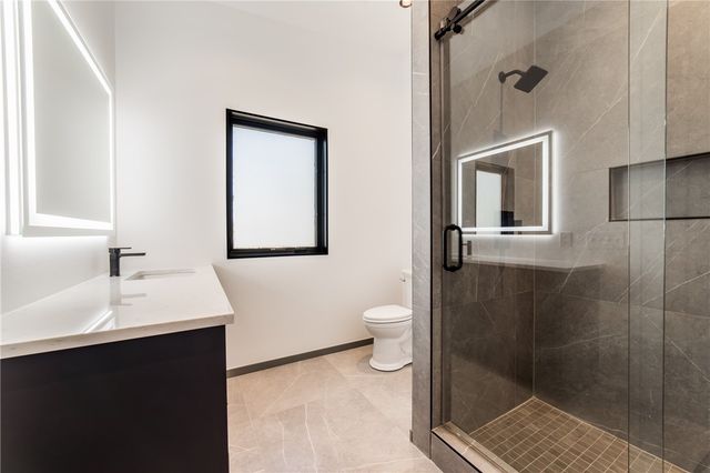 1104 N Fillmore Street, Bentonville, AR 72712