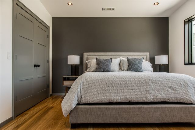 1104 N Fillmore Street, Bentonville, AR 72712