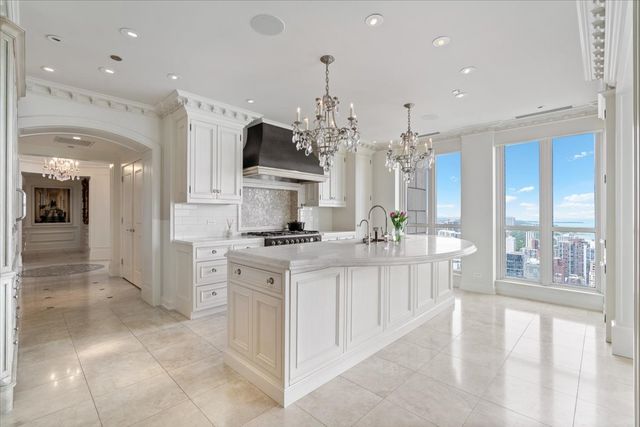 11 E Walton Street 4402, Chicago, IL 60611