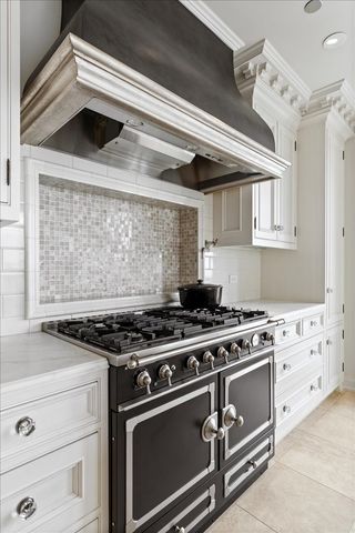 11 E Walton Street 4402, Chicago, IL 60611