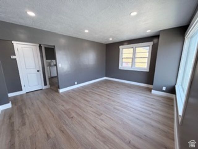 5427 S 2200 W, Roy, UT 84067