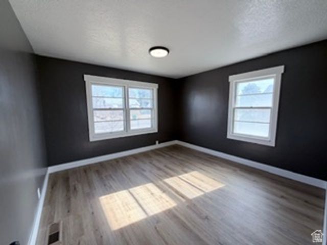 5427 S 2200 W, Roy, UT 84067