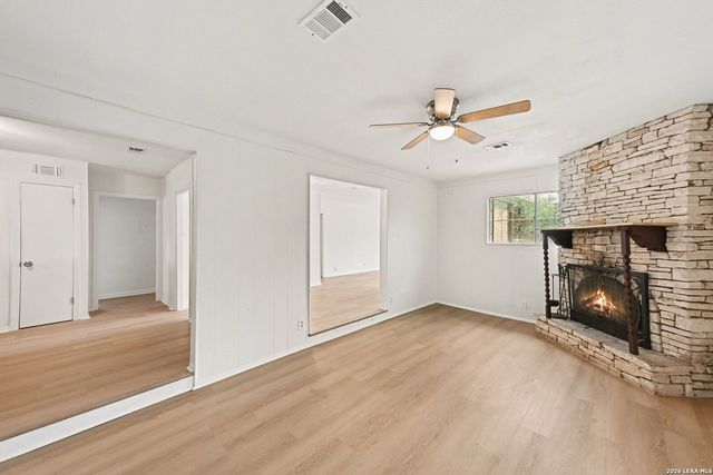 287 Harcourt, San Antonio, TX 78223