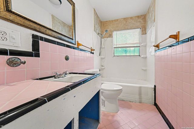 287 Harcourt, San Antonio, TX 78223