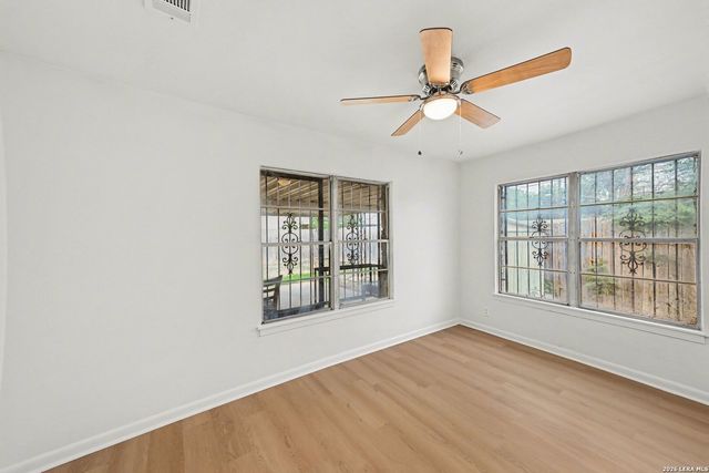 287 Harcourt, San Antonio, TX 78223