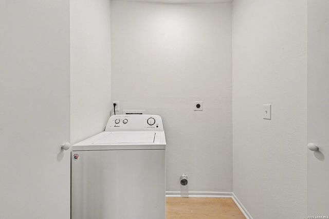 287 Harcourt, San Antonio, TX 78223