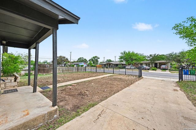 287 Harcourt, San Antonio, TX 78223