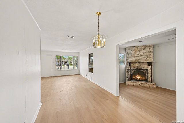 287 Harcourt, San Antonio, TX 78223