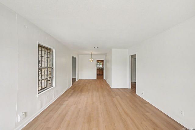 287 Harcourt, San Antonio, TX 78223