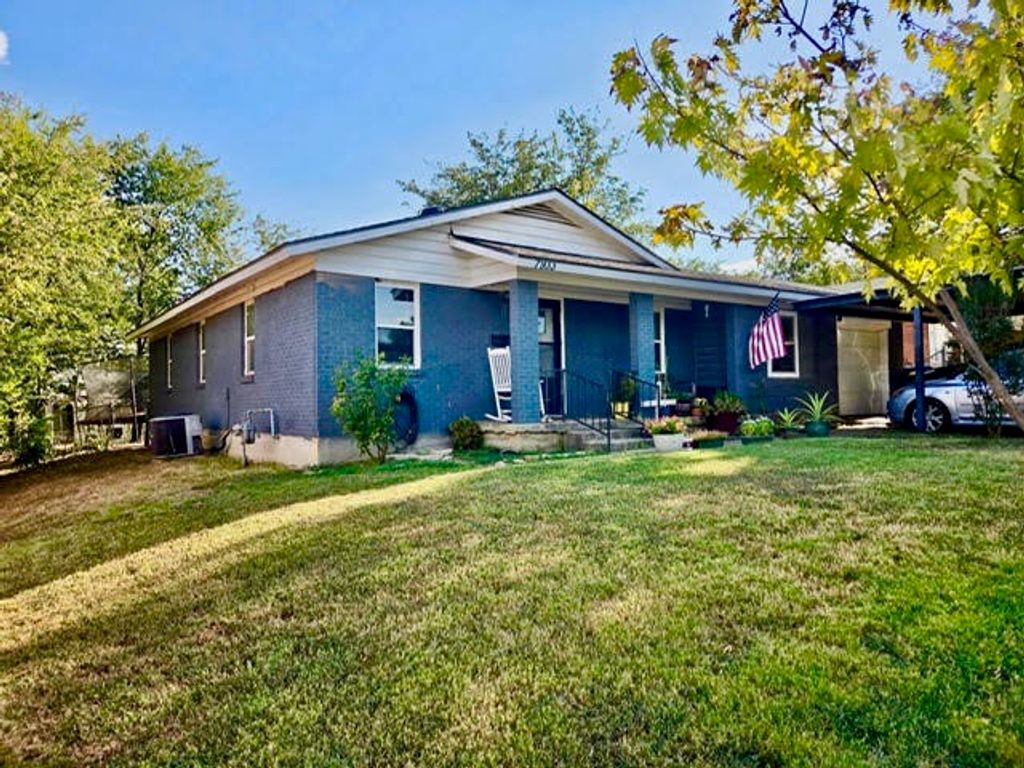 7933 Tumbleweed Trail, White Settlement, TX 76108 — exterior