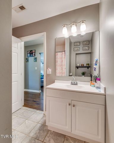412 West F Street, Elizabethton, TN 37643