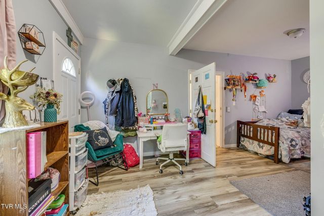 412 West F Street, Elizabethton, TN 37643