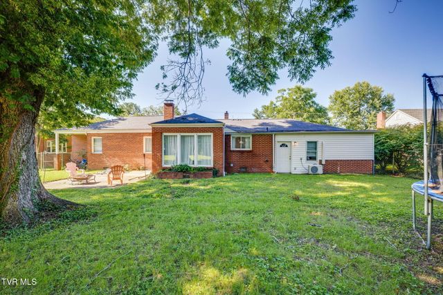 412 West F Street, Elizabethton, TN 37643