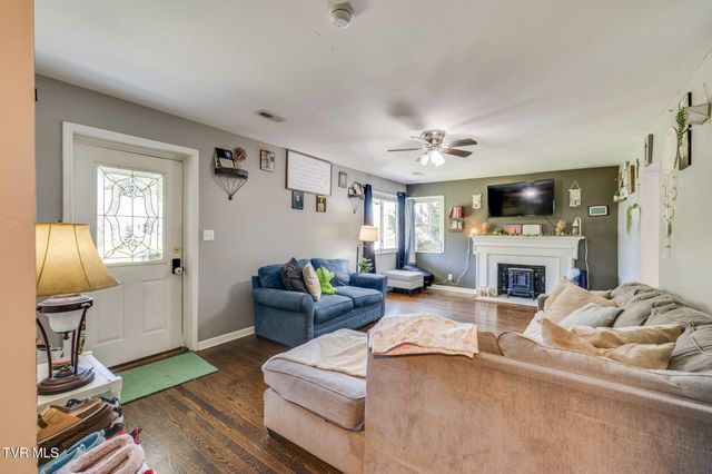 412 West F Street, Elizabethton, TN 37643
