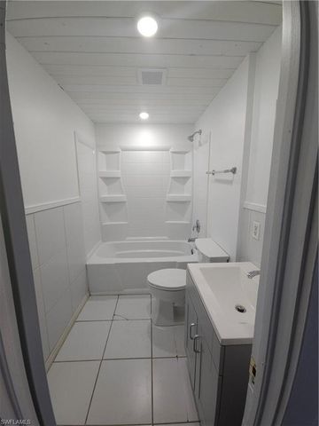 2657 Lafayette ST, Fort Myers, FL 33916