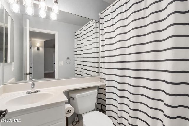 2082 E SAN TAN Court, Gilbert, AZ 85296