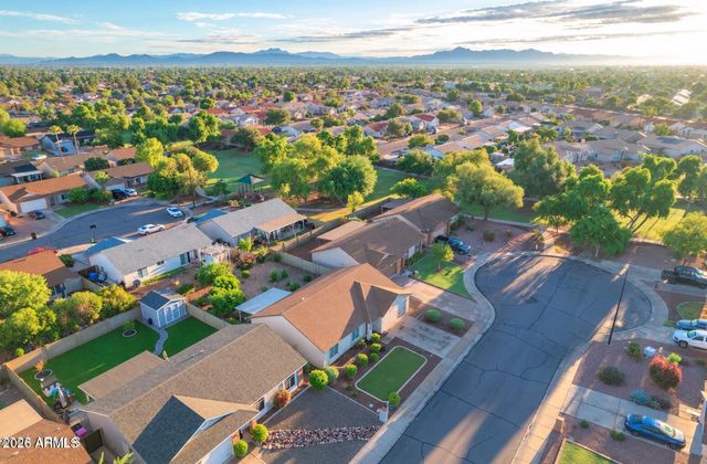 2082 E SAN TAN Court, Gilbert, AZ 85296