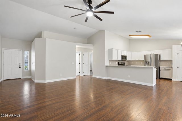 2082 E SAN TAN Court, Gilbert, AZ 85296