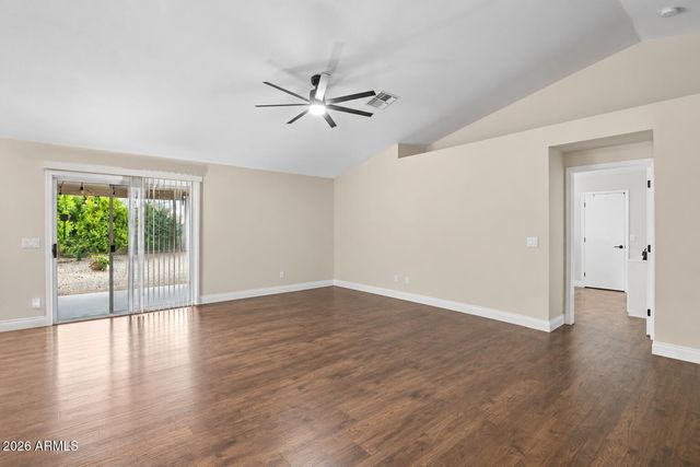 2082 E SAN TAN Court, Gilbert, AZ 85296