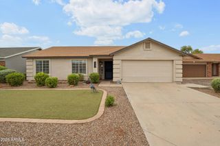 2082 E SAN TAN Court, Gilbert, AZ 85296