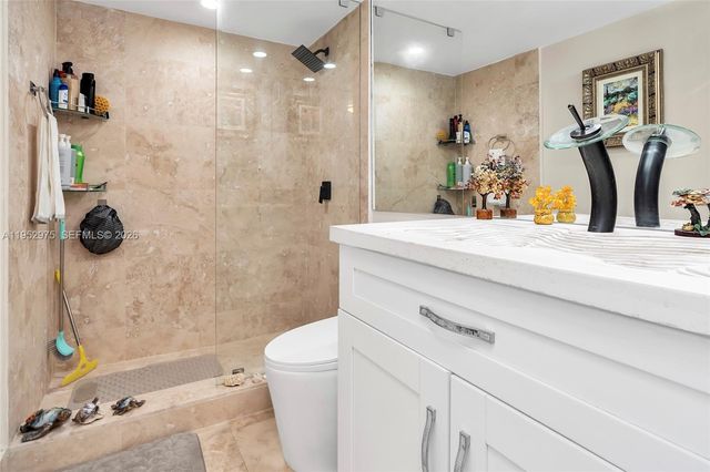 1833 S Ocean Dr 1709, Hallandale Beach, FL 33009