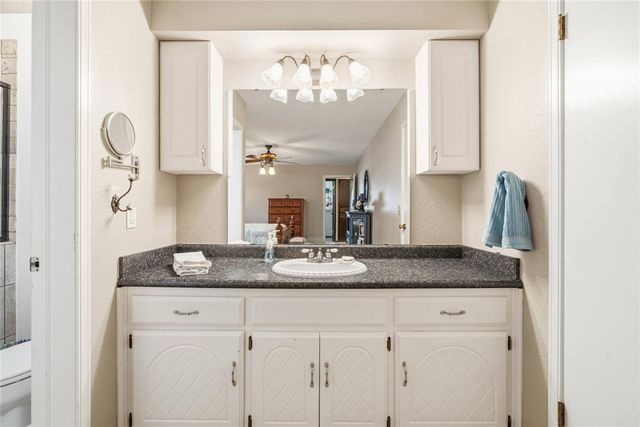 305 W Platt Drive, Yukon, OK 73099