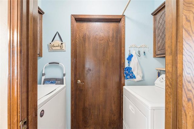 305 W Platt Drive, Yukon, OK 73099