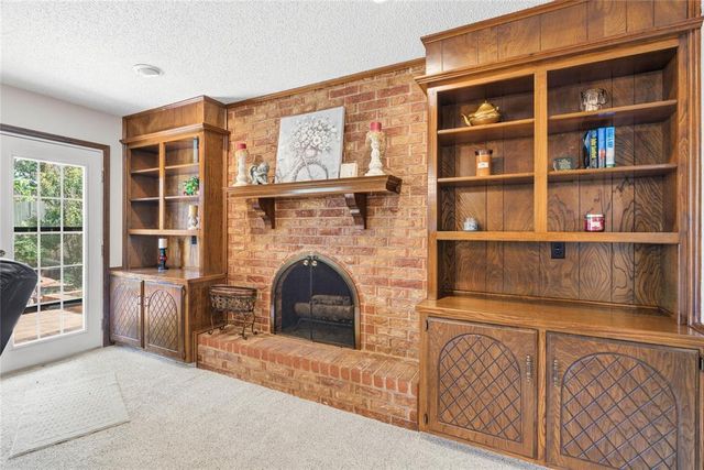 305 W Platt Drive, Yukon, OK 73099