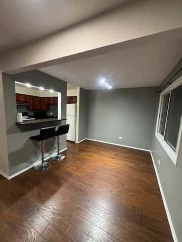 4418 Beau Monde Drive 201, Lisle, IL 60532