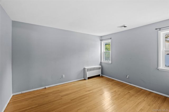 21 Via Continental, Huntington Station, NY 11746