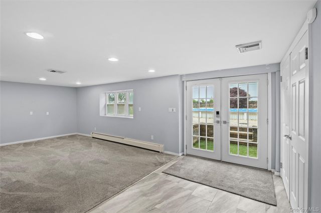 21 Via Continental, Huntington Station, NY 11746