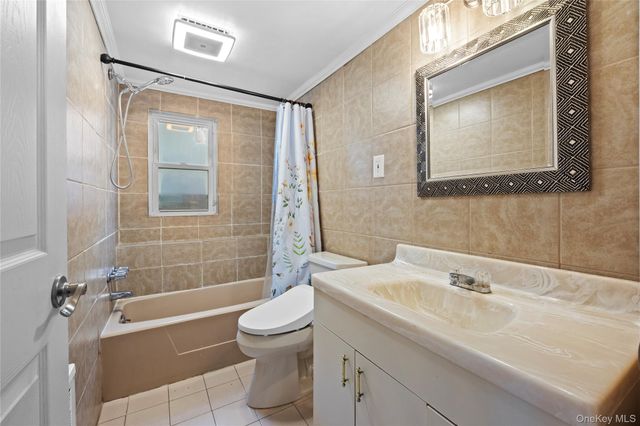 21 Via Continental, Huntington Station, NY 11746